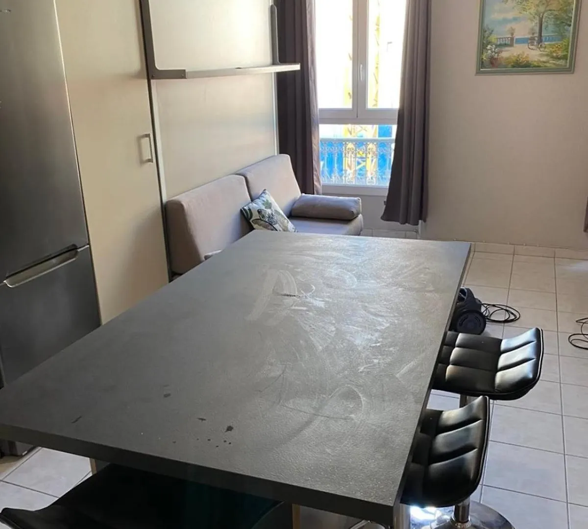 Apartment 2 Rooms With Wifi In The Heart Of Nice France